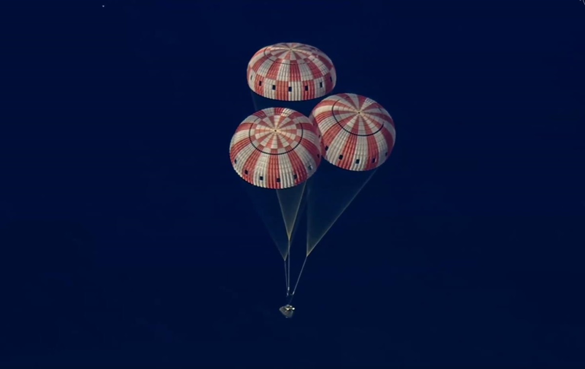 Місія Artemis II повернулася на Землю