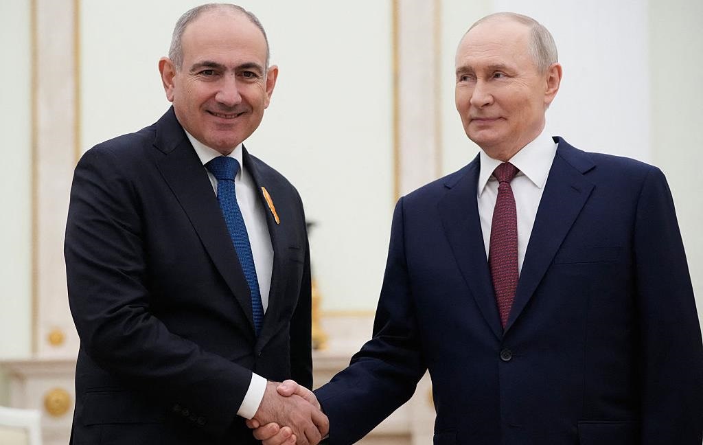 Пашинян назвав “нереалістичним” повернення Вірменії до ОДКБ